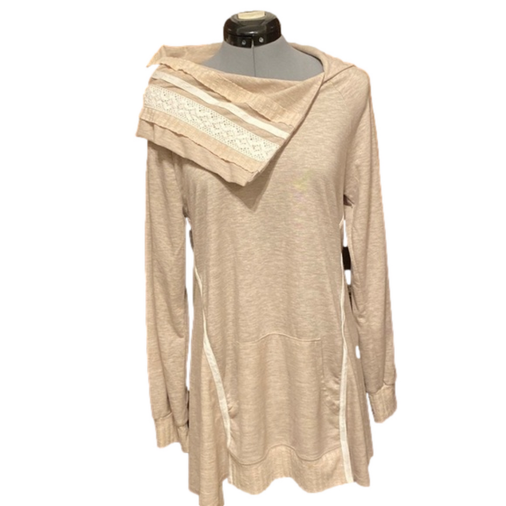 Vanity tan pullover long sleeve tunic with lace